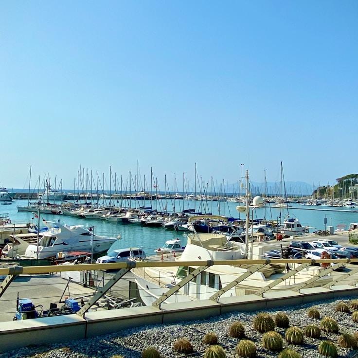 Corporate retreat on yacht